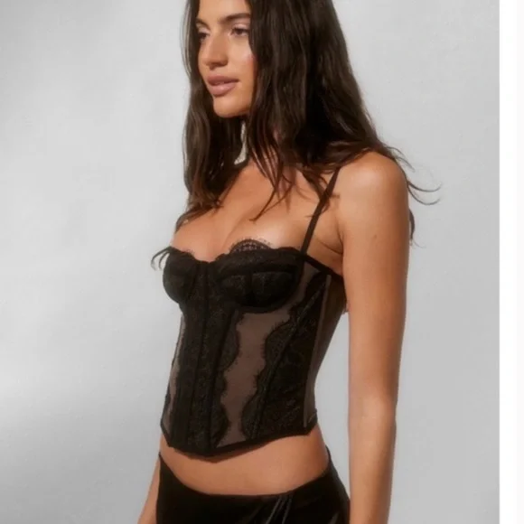 UO Out from Under Modern Love Corset black grey lace with boning - Picture 3 of 14